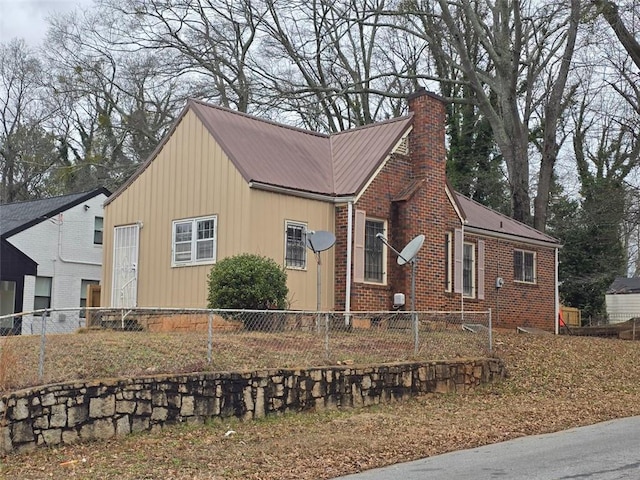 view of side of property