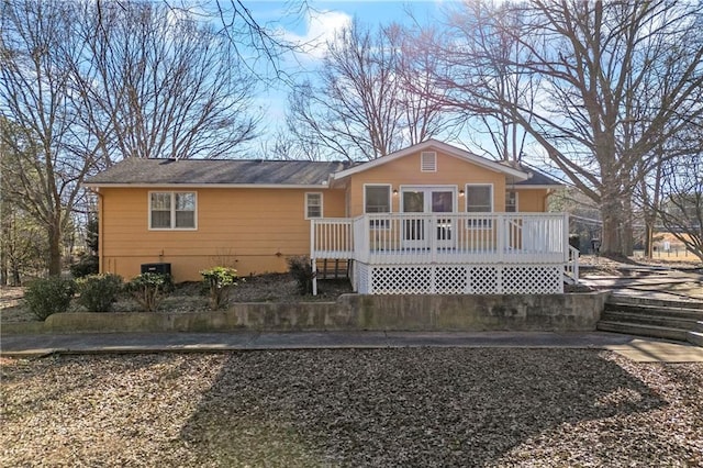 view of front facade with a deck