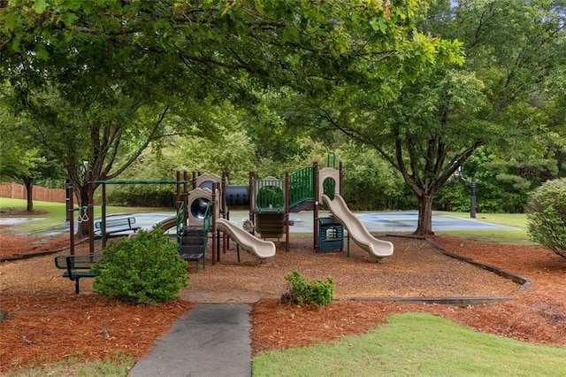 5156 Amberden Hall Dr, Suwanee, GA 30024 - communal playground featuring view of scattered trees