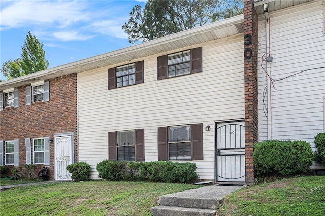 6354 Shannon Pkwy Unit 30C, Union City, GA 30291 - view of property featuring a front lawn