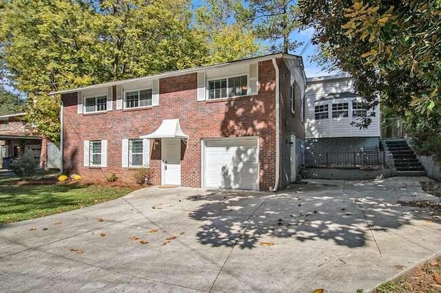 view of front of house featuring a garage