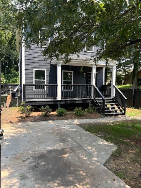 view of front of home featuring covered porch