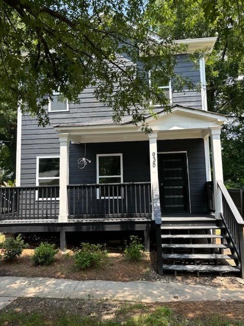 view of front of home with covered porch