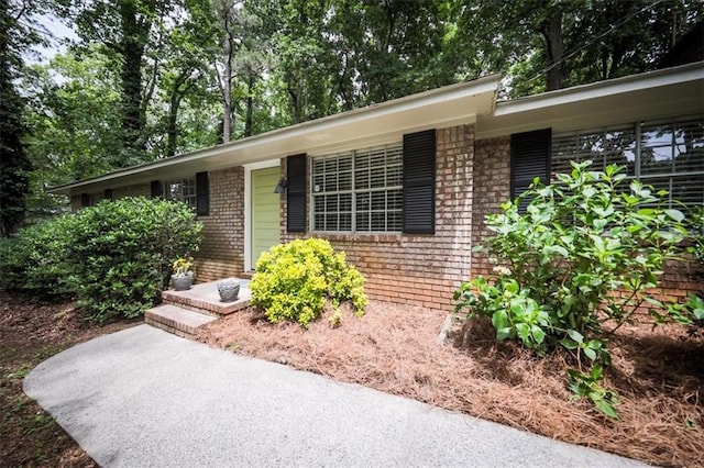 5666 Goldfield Dr, Acworth, GA 30102 - view of front facade featuring brick siding