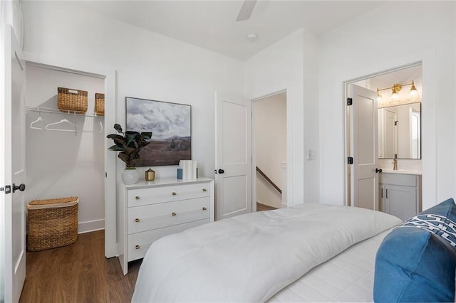 1408 Cozy Ct Unit 303, Atlanta, GA 30315 - bedroom featuring wood finished floors, connected bathroom, a closet, ceiling fan, and a spacious closet