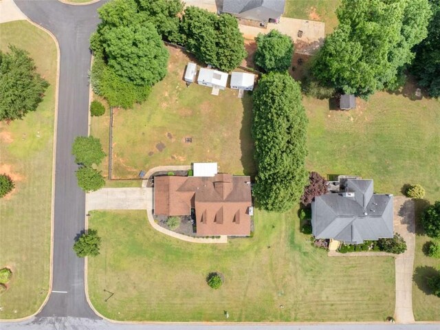 aerial view of property and surrounding area