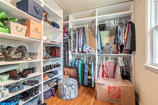 3392 Inns Brook Way, Snellville, GA 30039 - spacious closet with wood finished floors
