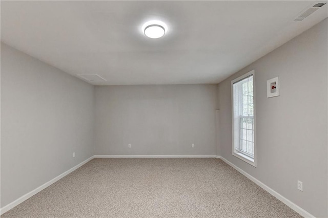 unfurnished room with carpet