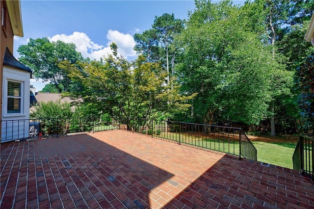 5004 Haralson Way SW, Lilburn, GA 30047 - view of patio