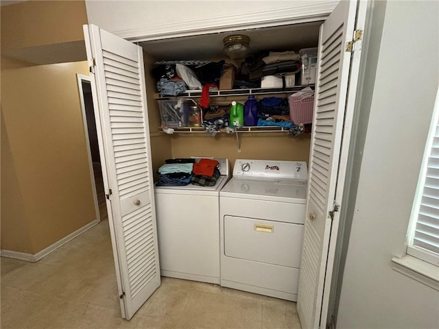 laundry area featuring washer and clothes dryer