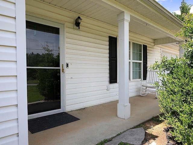 37 Montana Dr, Cedartown, GA 30125 - doorway to property with a porch
