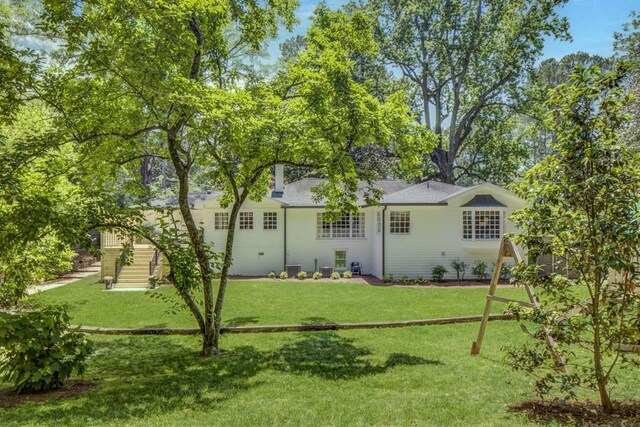 1343 Peachtree Battle Ave NW, Atlanta, GA 30327 - back of property with a yard