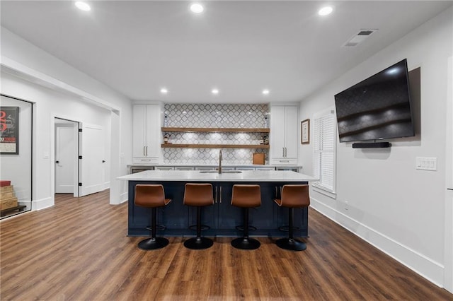 120 Nezhat Pl, Atlanta, GA 30350 - indoor bar featuring tasteful backsplash, recessed lighting, dark wood-style flooring, and baseboards