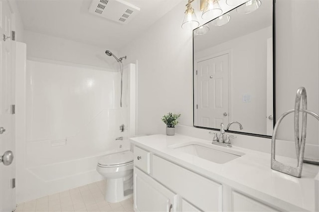 full bathroom with toilet, vanity, and washtub / shower combination