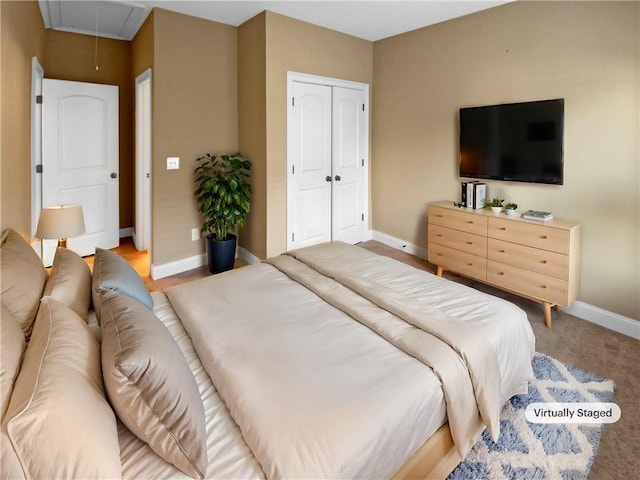 bedroom featuring a closet