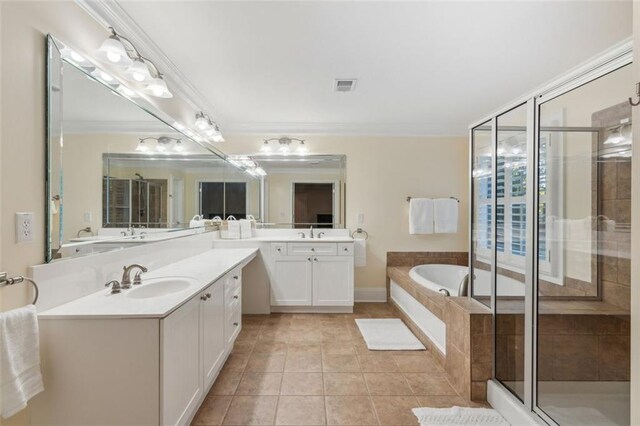 hall with crown molding, wood-type flooring, and a notable chandelier