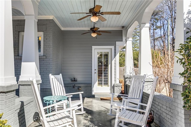 view of patio featuring covered porch and ceiling fan