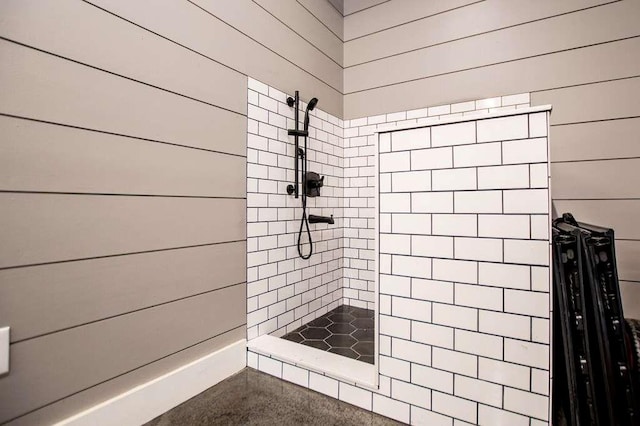 202 Hickory Chase, Carrollton, GA 30117 - bathroom with tiled shower