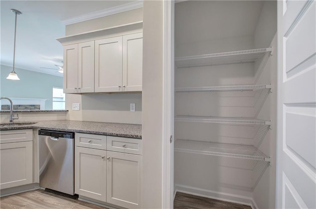 pantry with sink