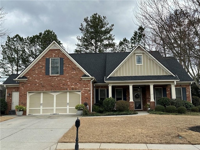 craftsman house featuring a garage