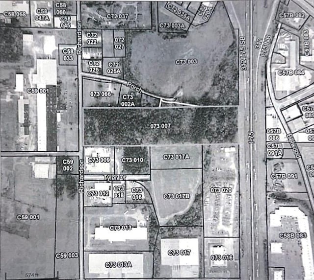220 Porch Loop SE, Calhoun, GA 30701 - aerial map of property and surrounding area with property boundaries highlighted
