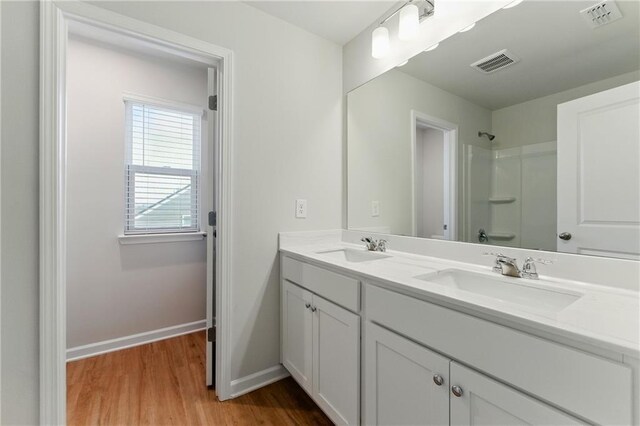 20 Running Ter NW, Cartersville, GA 30121 - full bath featuring visible vents, a sink, and a shower