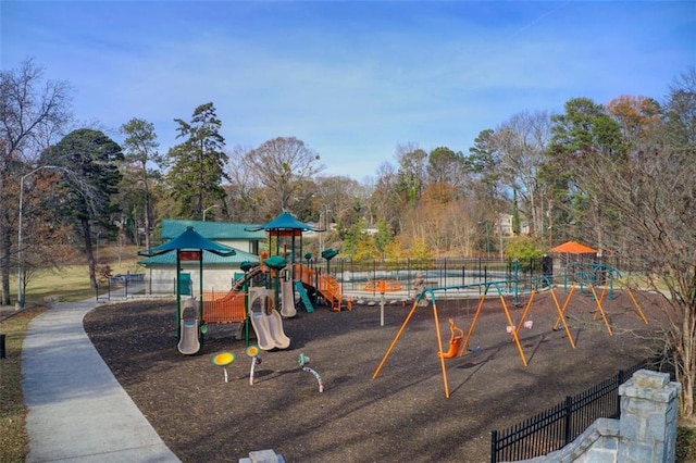 1240 Oakland Ter SW Unit B, Atlanta, GA 30310 - community play area with fence