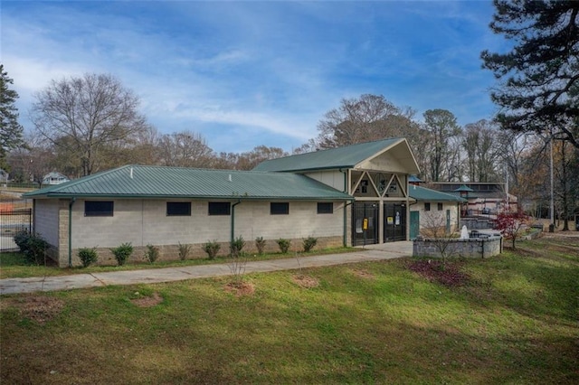 1240 Oakland Ter SW Unit B, Atlanta, GA 30310 - view of front of property featuring a front lawn and metal roof