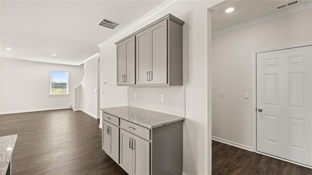 1141 Kingston Ave, Buckhead, GA 30625 - kitchen with gray cabinets, dark wood-type flooring, baseboards, backsplash, and recessed lighting
