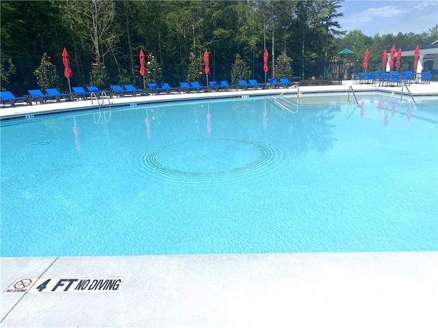 1141 Kingston Ave, Buckhead, GA 30625 - community pool with a patio area