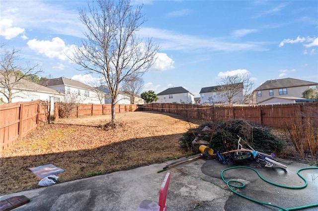 view of yard with a patio