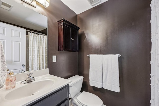 3150 Stonewyck Pl, Decatur, GA 30033 - bathroom featuring toilet and vanity