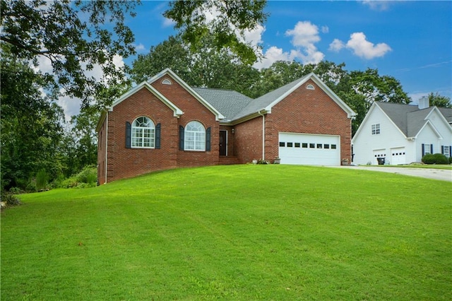 view of front of house with a front lawn