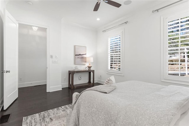 bedroom featuring visible vents, baseboards, recessed lighting, wood finished floors, and a ceiling fan