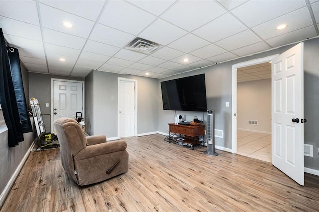 409 Cold Springs Ln, Mcdonough, GA 30252 - living area with wood finished floors, baseboards, a drop ceiling, and recessed lighting