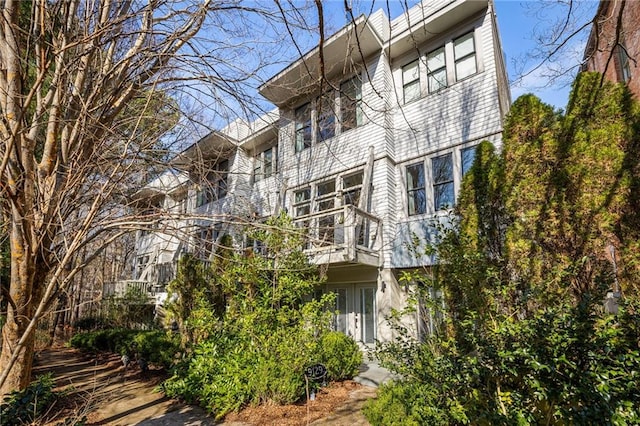 9129 Selborne Ln, Chattahoochee Hills, GA 30268 - view of building exterior