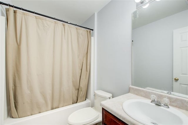 468 Berkshire Pl, Fairburn, GA 30213 - full bathroom featuring vanity, shower / tub combo with curtain, and toilet