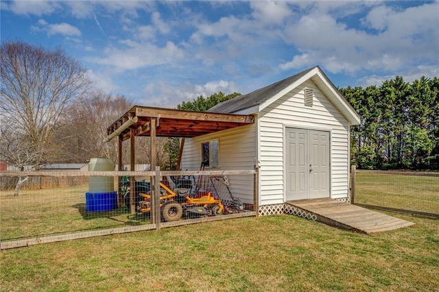 view of outdoor structure with an outdoor structure