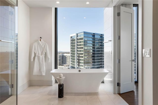 bathroom featuring a bathtub