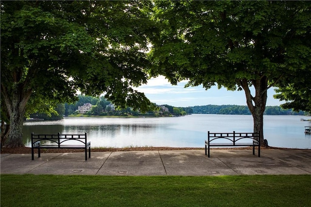 3711 Spinnaker Cir, Alpharetta, GA 30005 - view of property's community with a water view