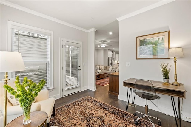 entryway featuring baseboards, ceiling fan, ornamental molding, dark wood-type flooring, and recessed lighting