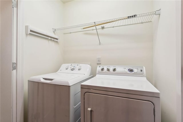 2252 Limehurst Dr NE, Atlanta, GA 30319 - laundry area featuring separate washer and dryer