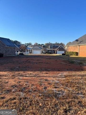 Listing photo 3 for 10107 Leverett Cir, Covington GA 30014