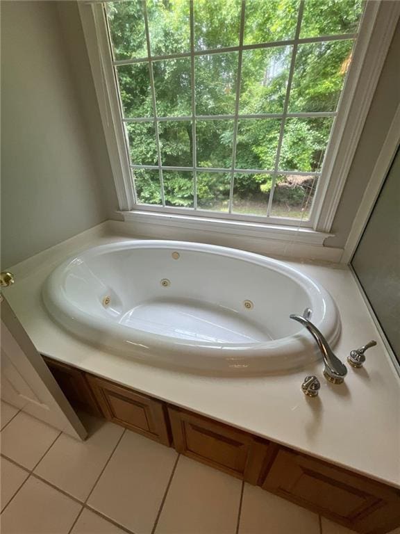 100 Hamilton Glen Ct, Fayetteville, GA 30215 - bathroom featuring a jetted tub, healthy amount of natural light, and tile patterned floors