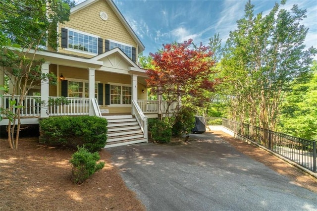 view of front of house with covered porch