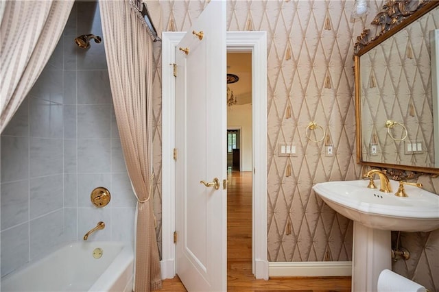 1006 Arbor Trce NE, Atlanta, GA 30319 - full bathroom with shower / bath combo, wood finished floors, and wallpapered walls
