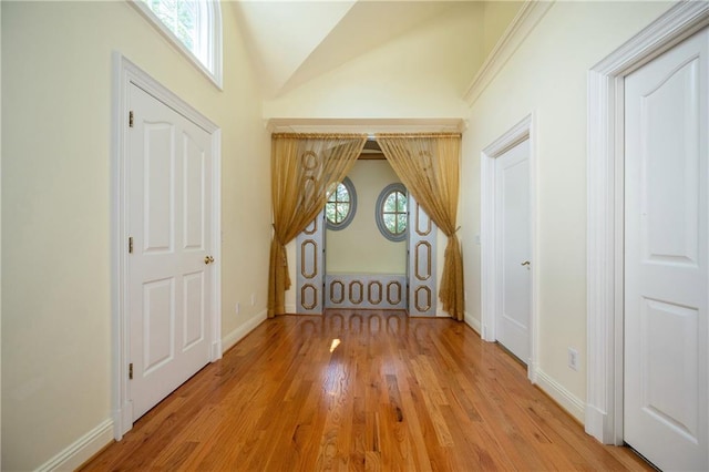 1006 Arbor Trce NE, Atlanta, GA 30319 - foyer entrance with lofted ceiling and light wood-style flooring