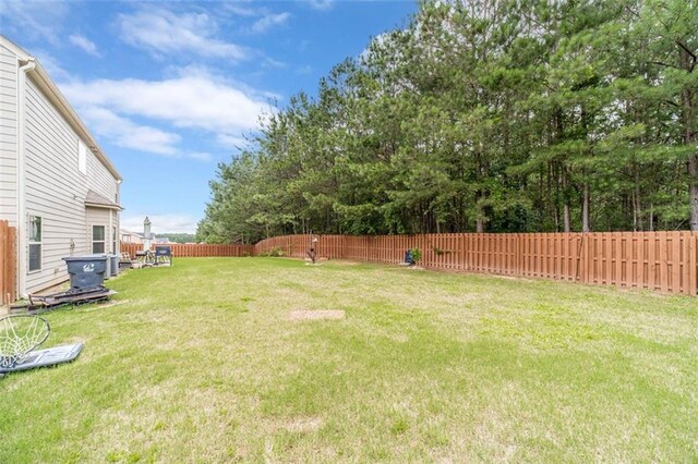 view of fenced backyard