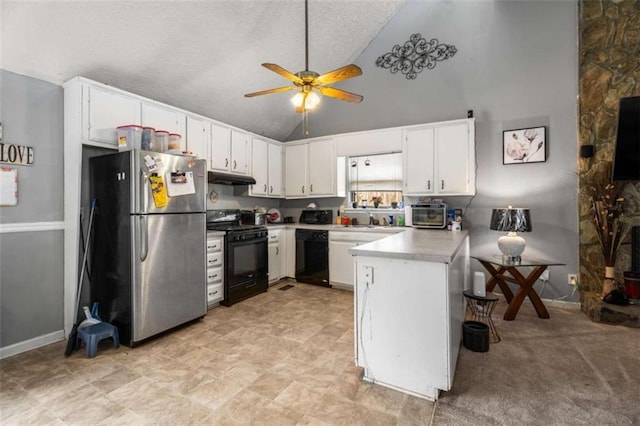 kitchen featuring black appliances, under cabinet range hood, a peninsula, light countertops, and ceiling fan