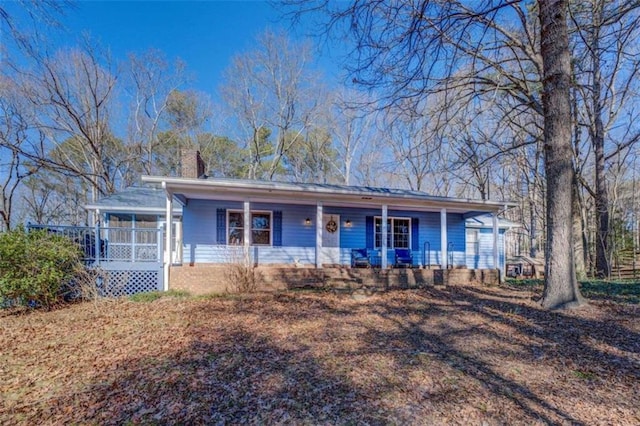 view of front of home featuring covered porch